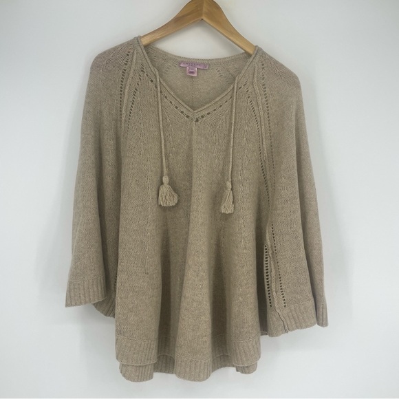 Cashmere Calypso St. Barth Nooyi v neck poncho - Picture 1 of 4
